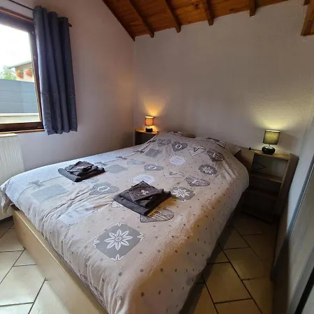 Semesterbostad Maison Campagne Avec 3 Chambres, Cheminee Et Terrasse, Pres D'epinal - Fr-1-589-417